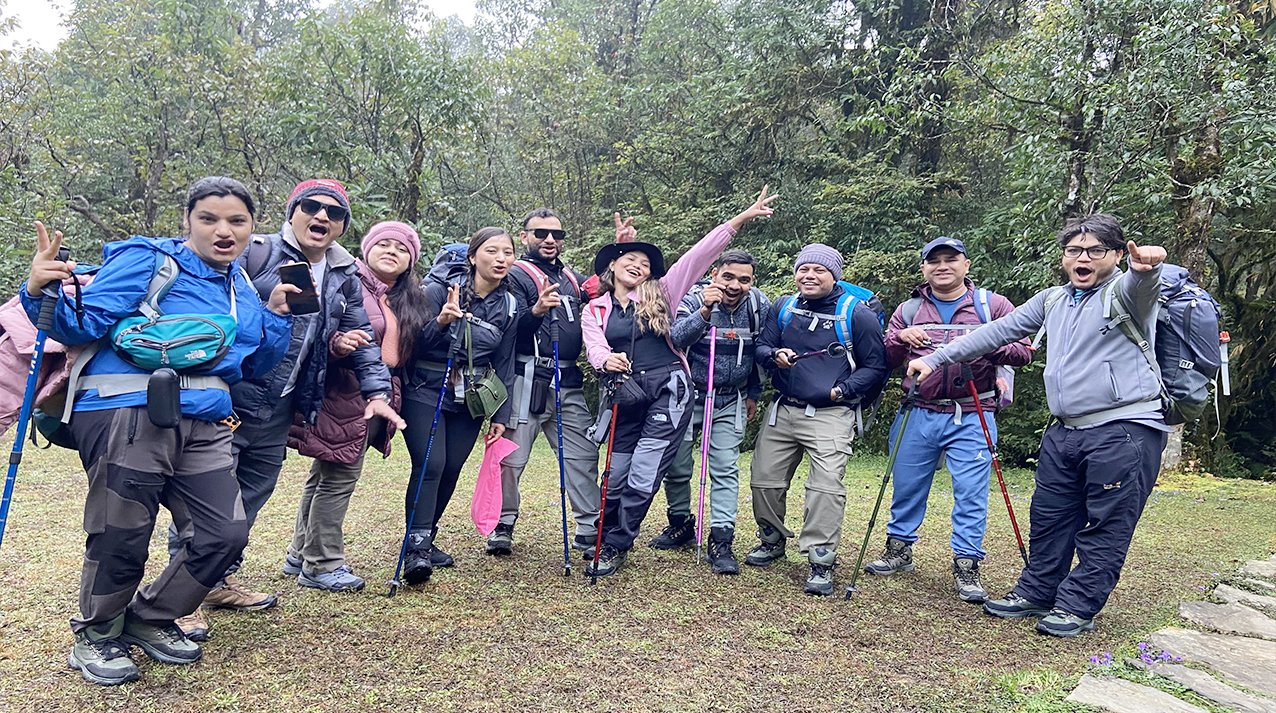 'जीवनमा कति कामै काम, अब एकछिन घुम्न जाम !' आन्तरिक पर्यटकको रोजाइमा पदयात्रा