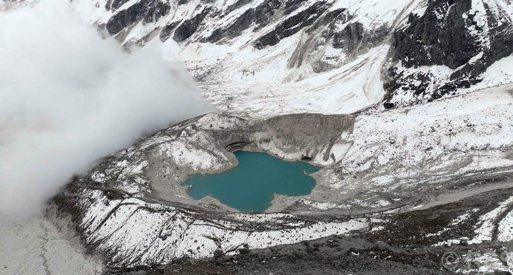 जलवायु परिवर्तनको प्रभावका कारण सगरमाथा हिमक्षेत्र उच्च जोखिममा