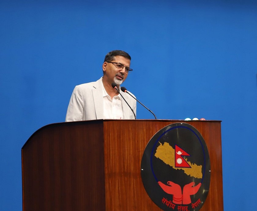 बजेटको संरचना बदल्न सांसद शर्माको सुझाव : चालु खर्च ६५ बाट घटाएर ३५ प्रतिशतमा झार्नुपर्ने