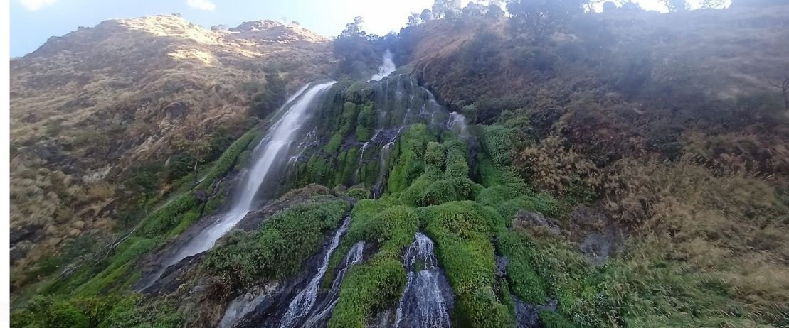 नारच्याङ झरना