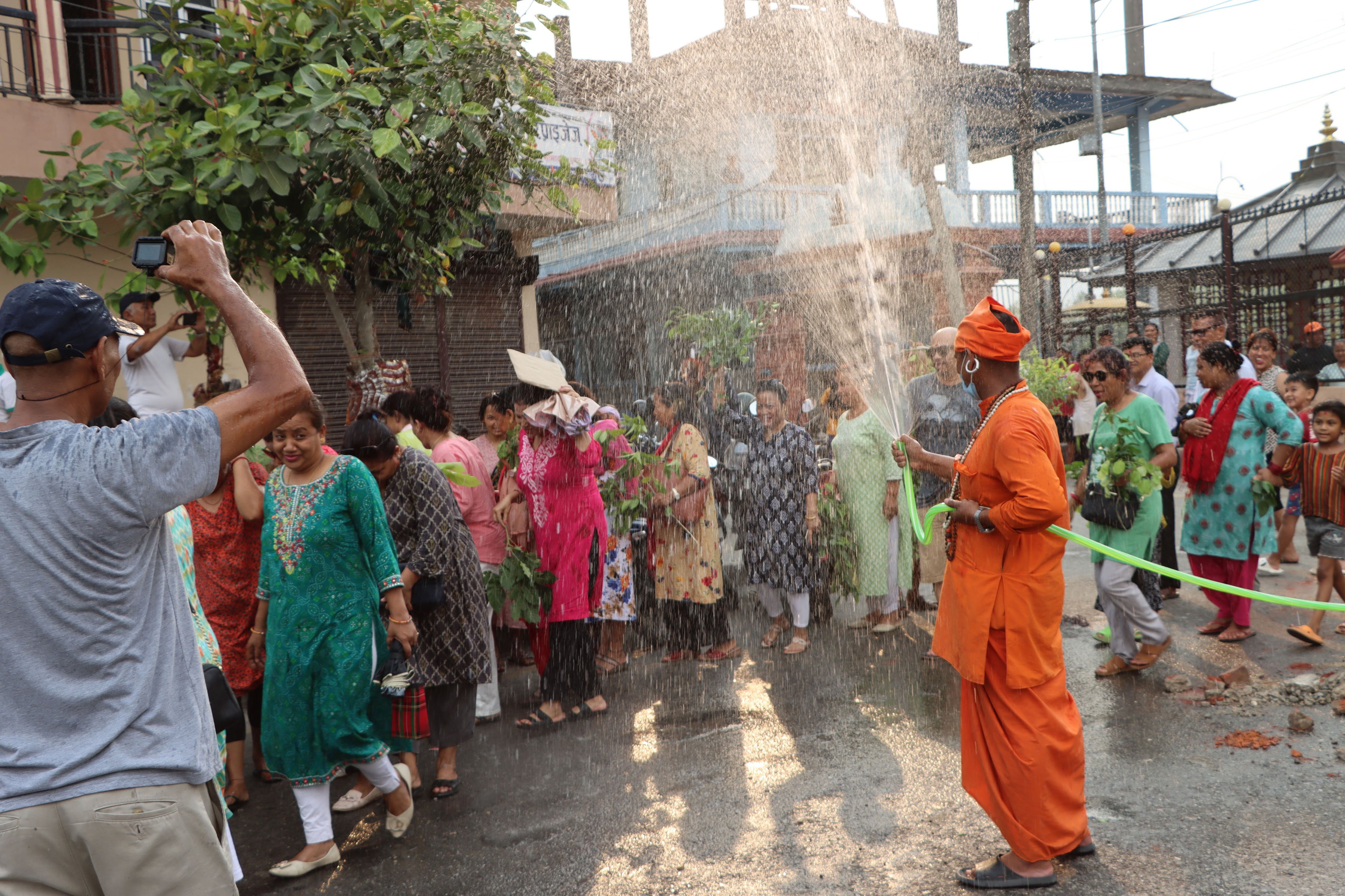 पानी माग्दै जलधारा