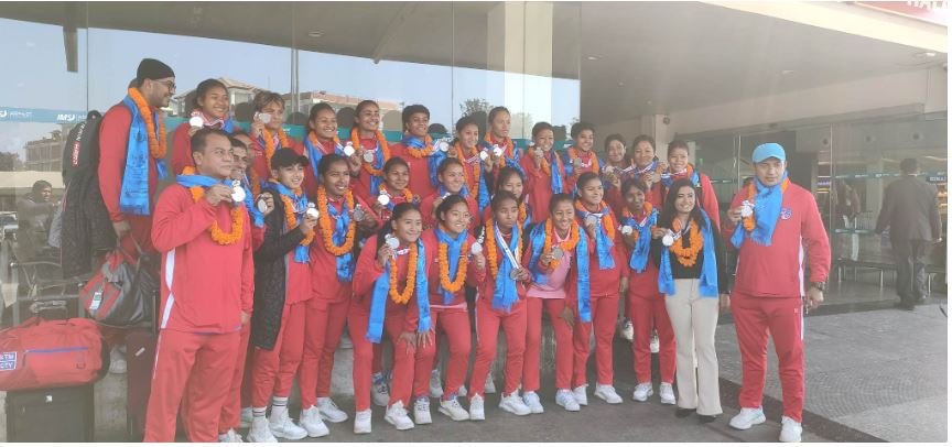 साफ महिला यु–२० को नेपाली टोली स्वदेश फर्कियो