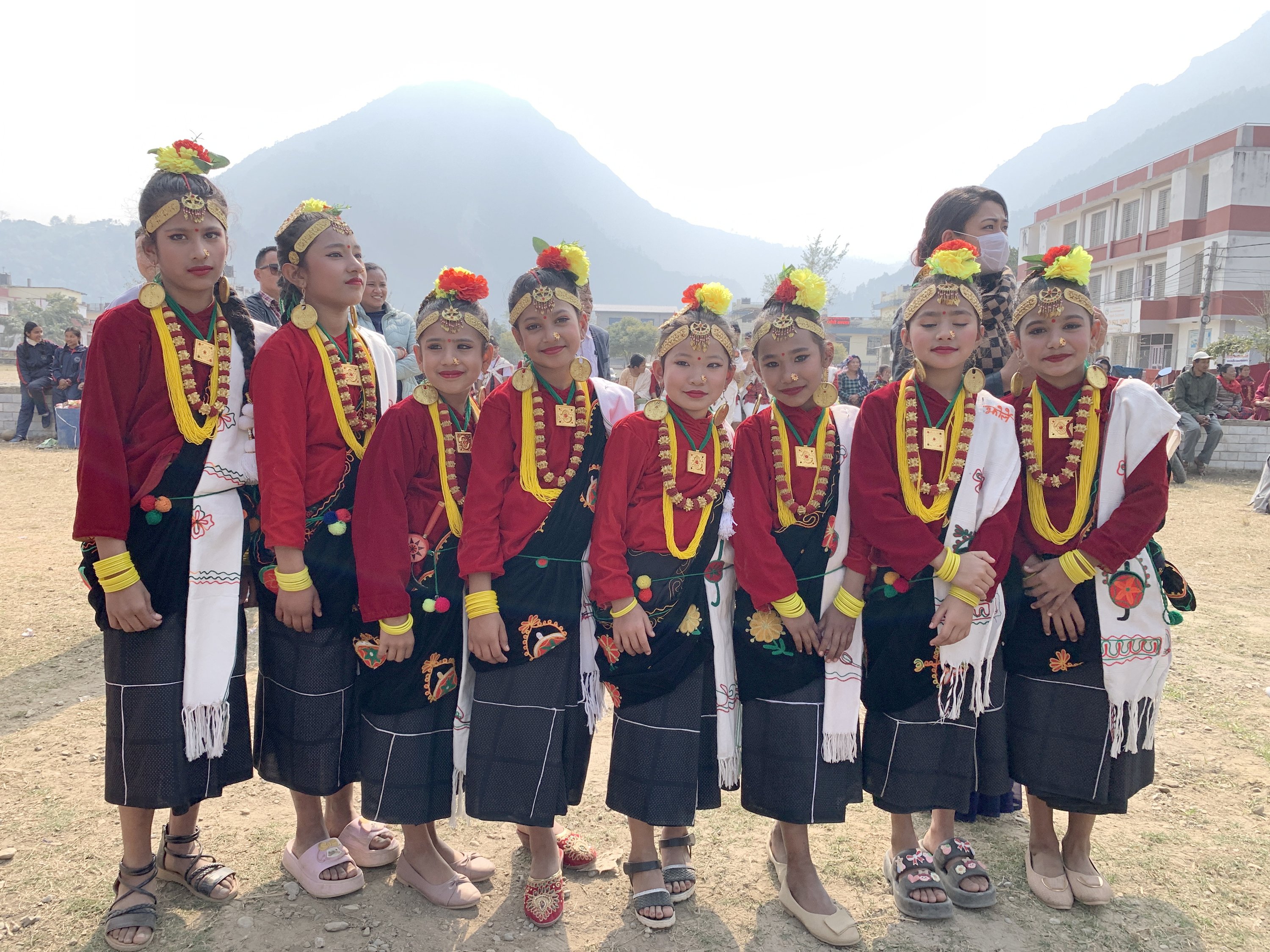 भेषभूषामा  विद्यार्थी