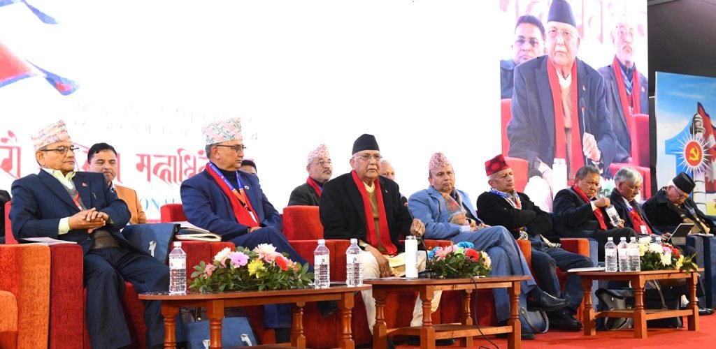 एमालेमा दुई प्यानलको प्रतिस्पर्धा, कुन प्यानलबाट को भए उम्मेदवार ?