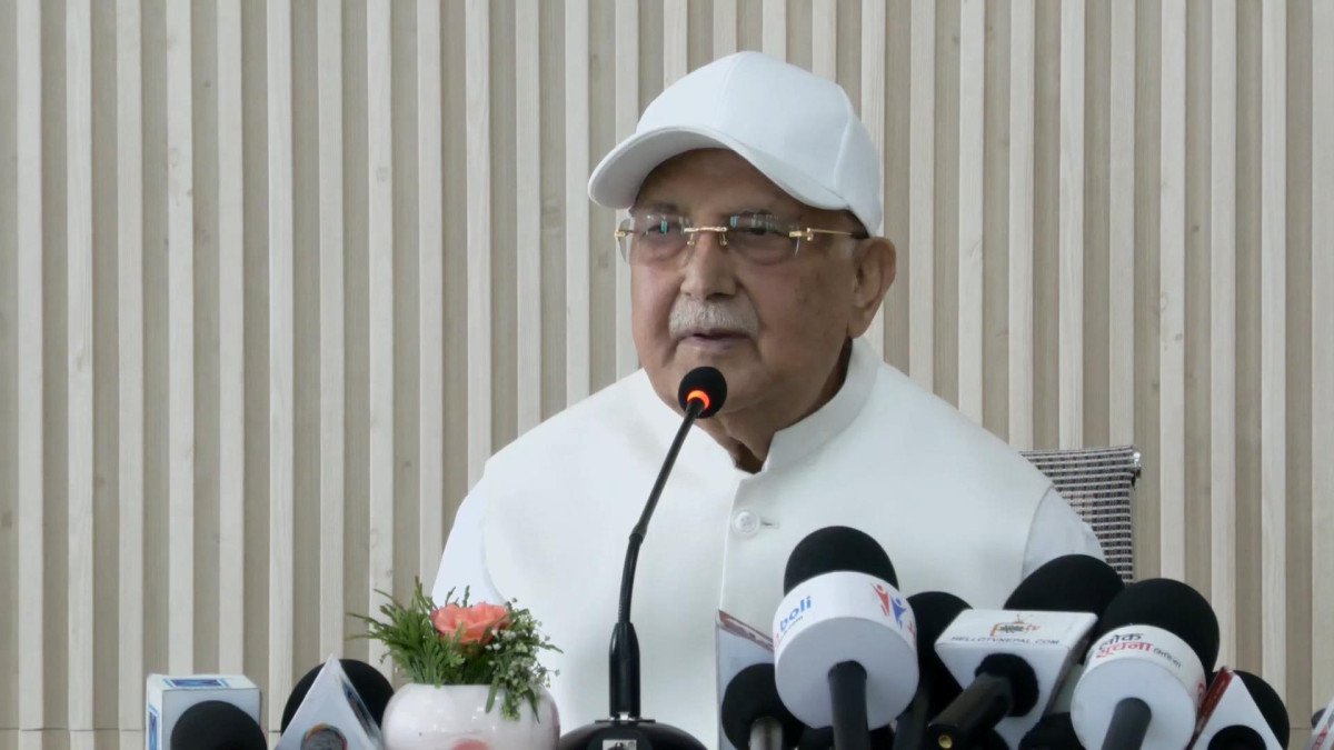 संविधानको रक्षा र राष्ट्रिय एकताका लागि एकजुट हुनुपर्नेमा अध्यक्ष ओलीको जोड