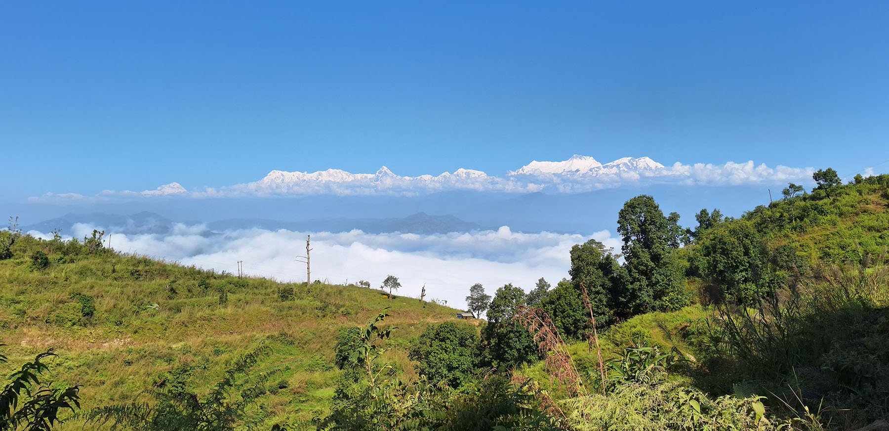 मानुङकोटबाट देखिएको हिमशृङ्खला