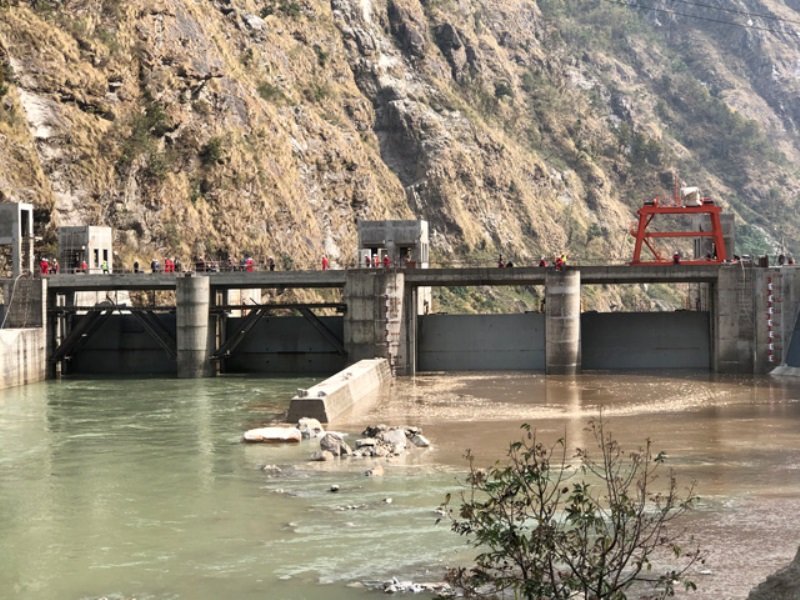 कुलेखानीमा जलसतह बढेपछि देउराली-सिस्नेरी सडक ४ः०० बजेदेखि बन्द