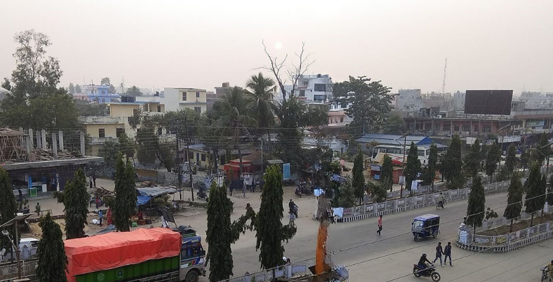 कप्तानगञ्ज घटनाको प्रभाव लहानसम्म, स्थिति नियन्त्रणमा लिन प्रहरीले गर्यो हवाई फायर
