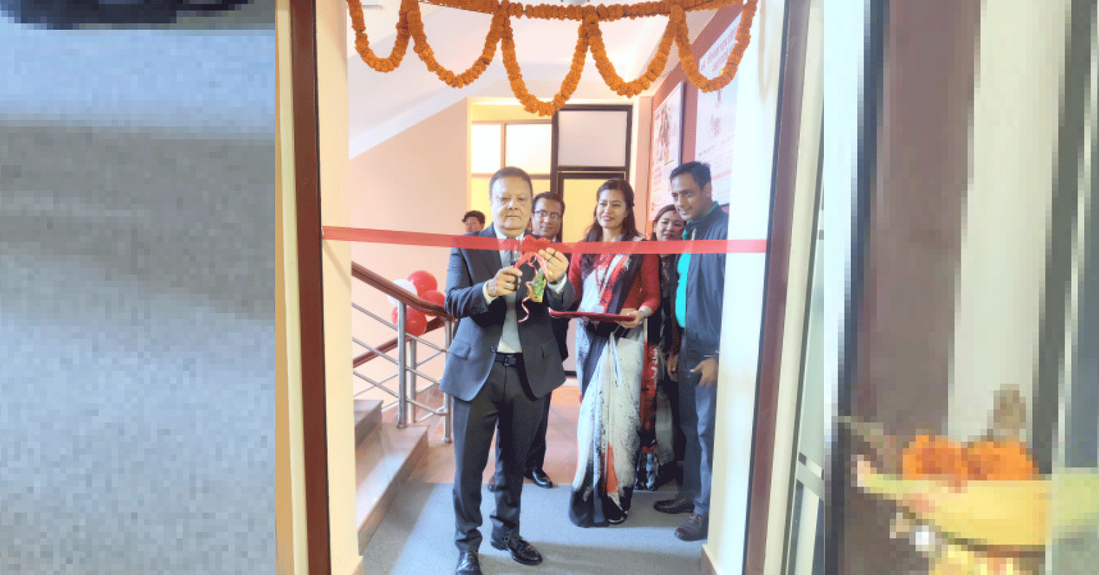 हिमालयन बैंक लिमिटेडको दुई शाखा स्थानान्तरण