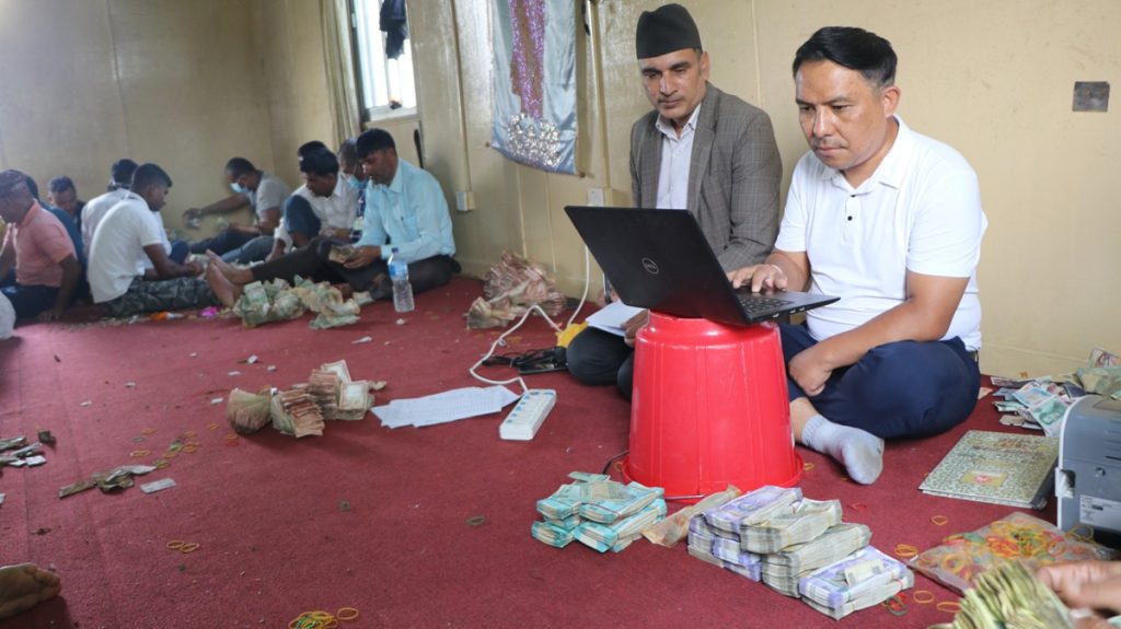 लुम्बिनीमा दानपेटिकाबाट ६४ लाख ७६ हजार ९६० रुपैयाँ संकलन
