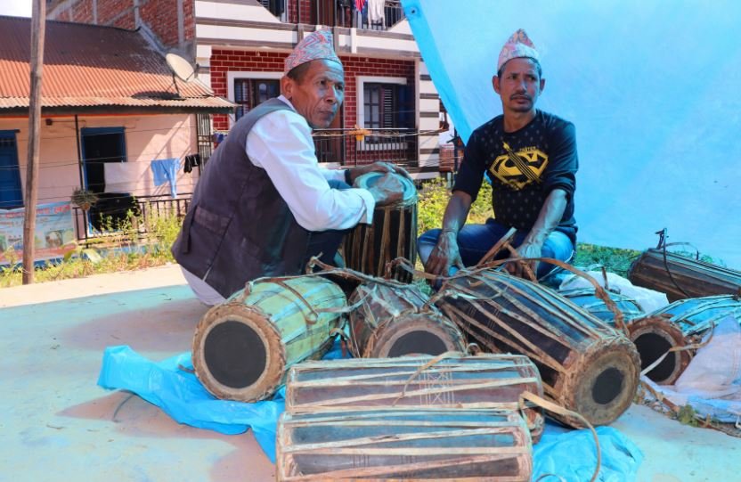 मादल