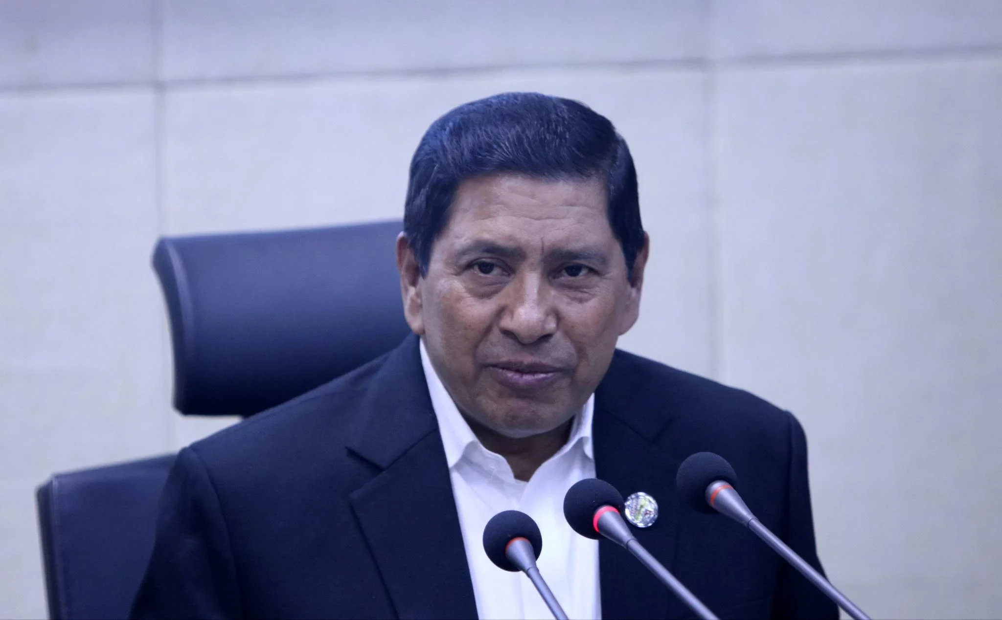 सुरक्षा निकायलाई राजनीति दबाब र अवाञ्छित चलखेलबाट मुक्त राख्ने गृहमन्त्री श्रेष्ठको  प्रतिबद्धता