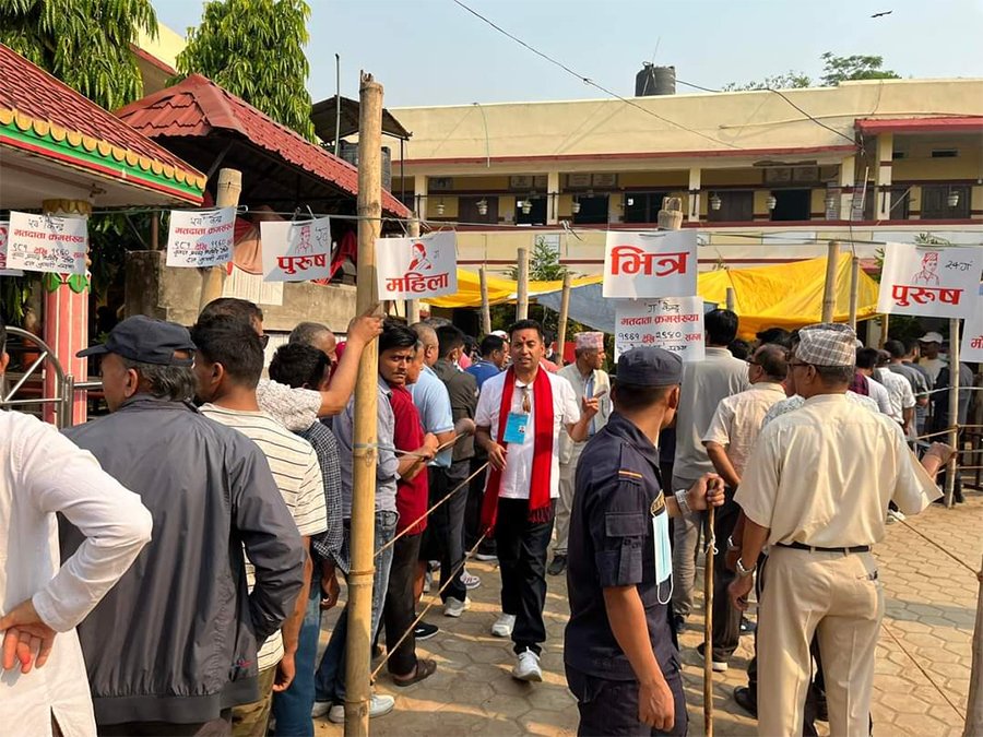 चितवन २ मा मंसिरमा भन्दा कम मत खस्यो,  मतगणना आज रातिदेखि नै सुरु गर्ने तयारी