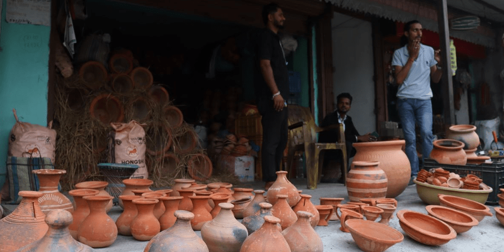 माटोको भाँडा बेचेर मनग्य आमदानी