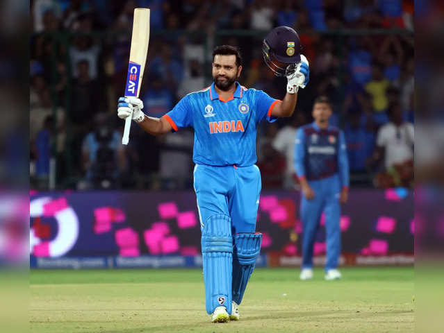 भारतीय क्रिकेट टिमका कप्तान शर्माले लिए  टी–२० अन्तर्राष्ट्रियबाट संन्यास