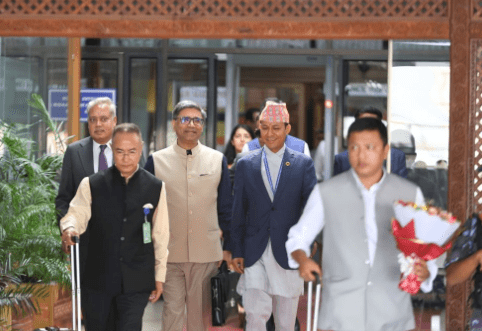 ओलीलाई भारत भ्रमणको निम्तो दिन नेपाल आइपुगे मिस्री