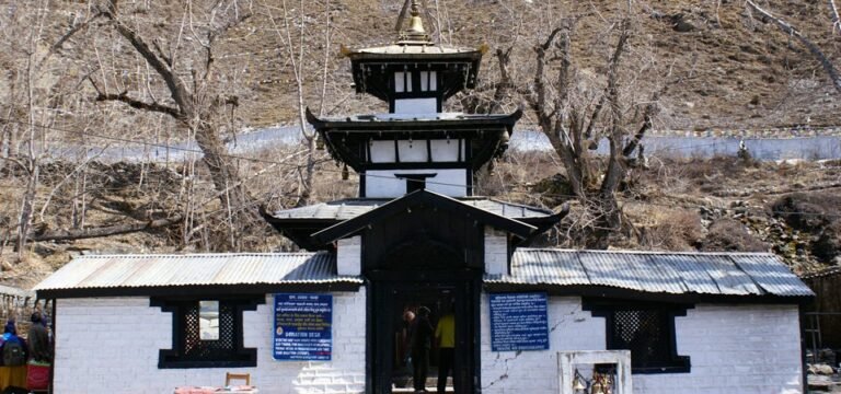 मुक्तिनाथ मन्दिर परिसरमा दुईवटा ‘हाइ अल्टिच्युड’ उपचार केन्द्र सञ्चालनमा