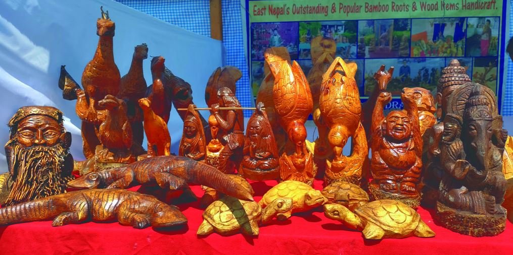 कृषि, पर्यटन तथा औद्योगिक मेलामा राखिएका सामग्री