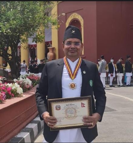 नबिल बैंकका सिइओ ढुङ्गाना ‘प्रबल जनसेवा श्री’ पदकबाट सम्मानित