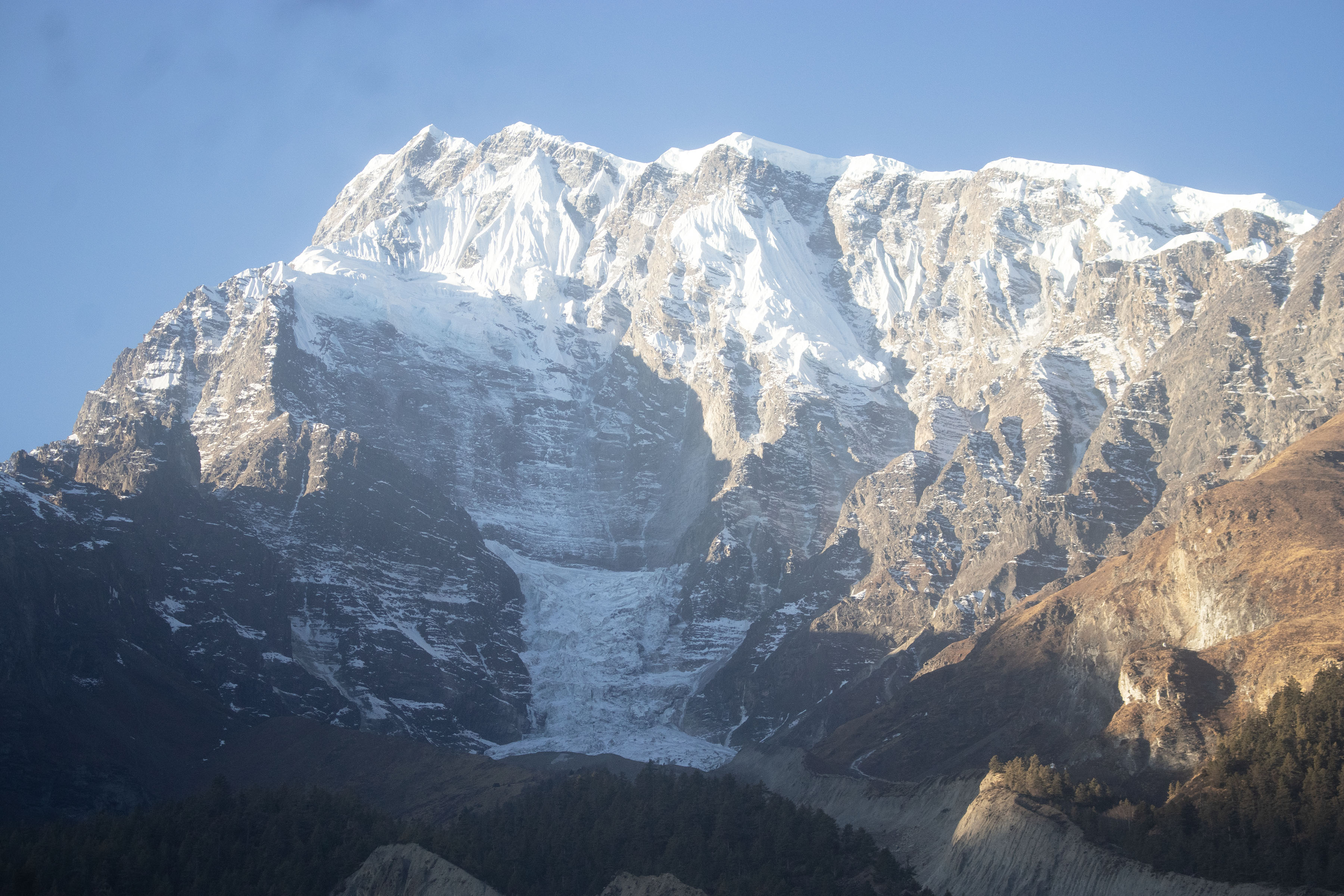 अन्नपूर्ण दोस्रो हिमाल (तस्बिर)