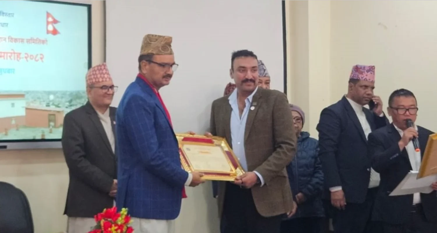अटो मोबाइलमा  योगदान पुर्‍याएको भन्दै नाडा सम्मानित