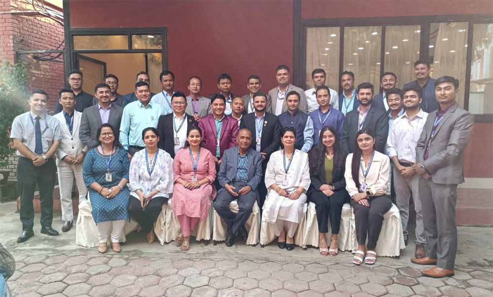 इन्स्योरेन्स इन्स्टिच्युटद्धारा सम्पत्ती शुद्धीकरण तथा वित्तीय शुसासन सम्बन्धीे तालिम प्रदान