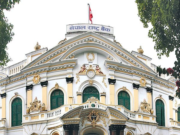 अधिक तरलता थुप्रिएसँगै एक खर्ब रुपियाँ निक्षेप तान्दै राष्ट्र बैंक