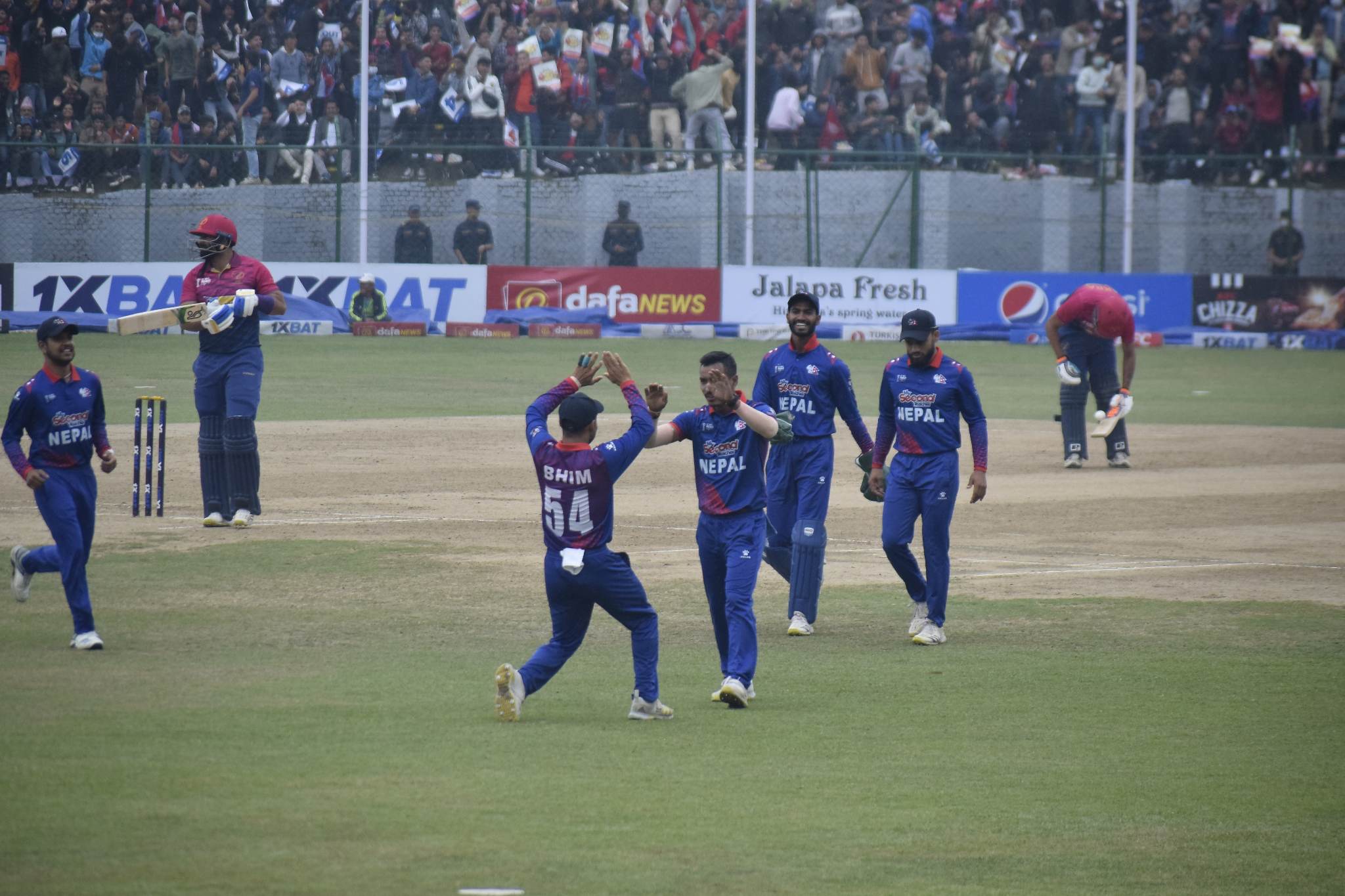 यूएईको नवौं विकेट पतन