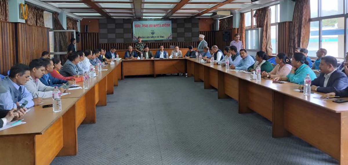 सुनमा विलाशिताको कर लगाइएको छैनः अर्थमन्त्री डा. महत