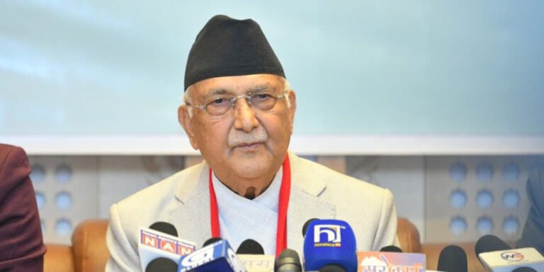 सेनाले आफ्नो मोबाइल सिज गरिदिएको ओलीको खुलासा
