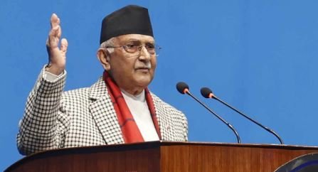 प्रधानमन्त्री ओलीले गरे 'म त ढलेँ, ढलेँ' गीत गाएर प्रतिपक्षीलाई व्यङ्ग्य