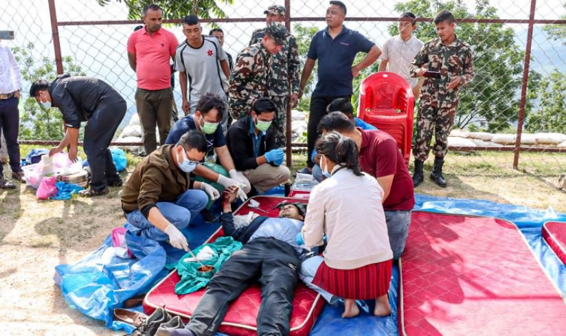 घाइतेको उपचार गरिँदै