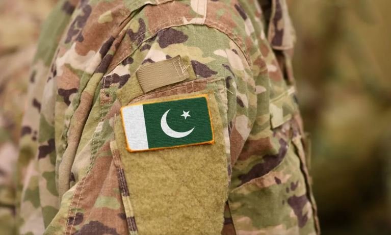पाकिस्तान मारिए १० जना आतङ्ककारी