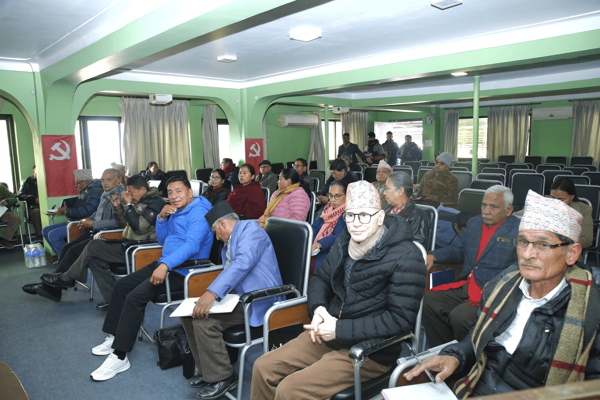 पारिवारिक तनावमा पासाङ, स्थायी समिति बैठकमै विरक्तिएर पोखे पीडा