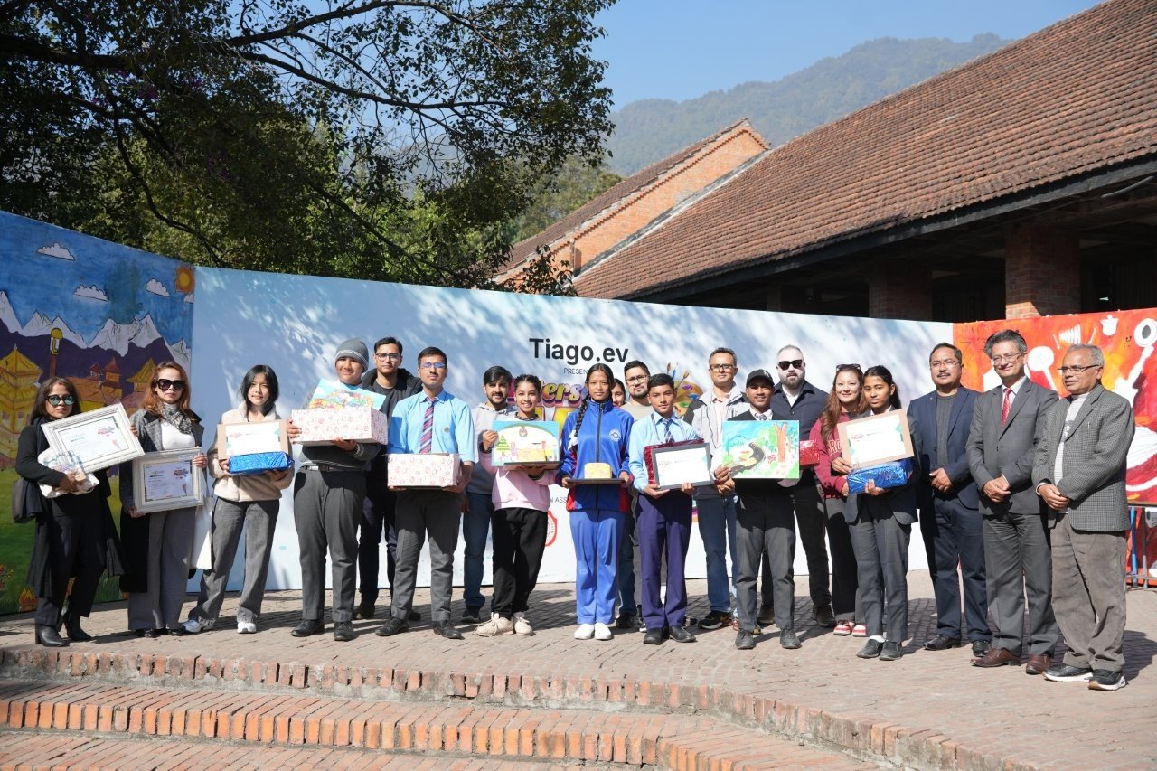 टियागो ईभी अन्तर-विद्यालय कला प्रतियोगिता ‘कार्टनिभल’का विजेतालाई पी एस ५ पुरस्कार
