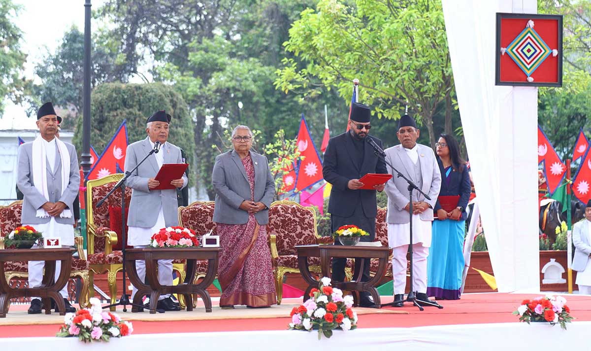 शंखनाद र स्वस्तिक वाचनसहित बालेन शाहले लिए प्रधानमन्त्रीको शपथ