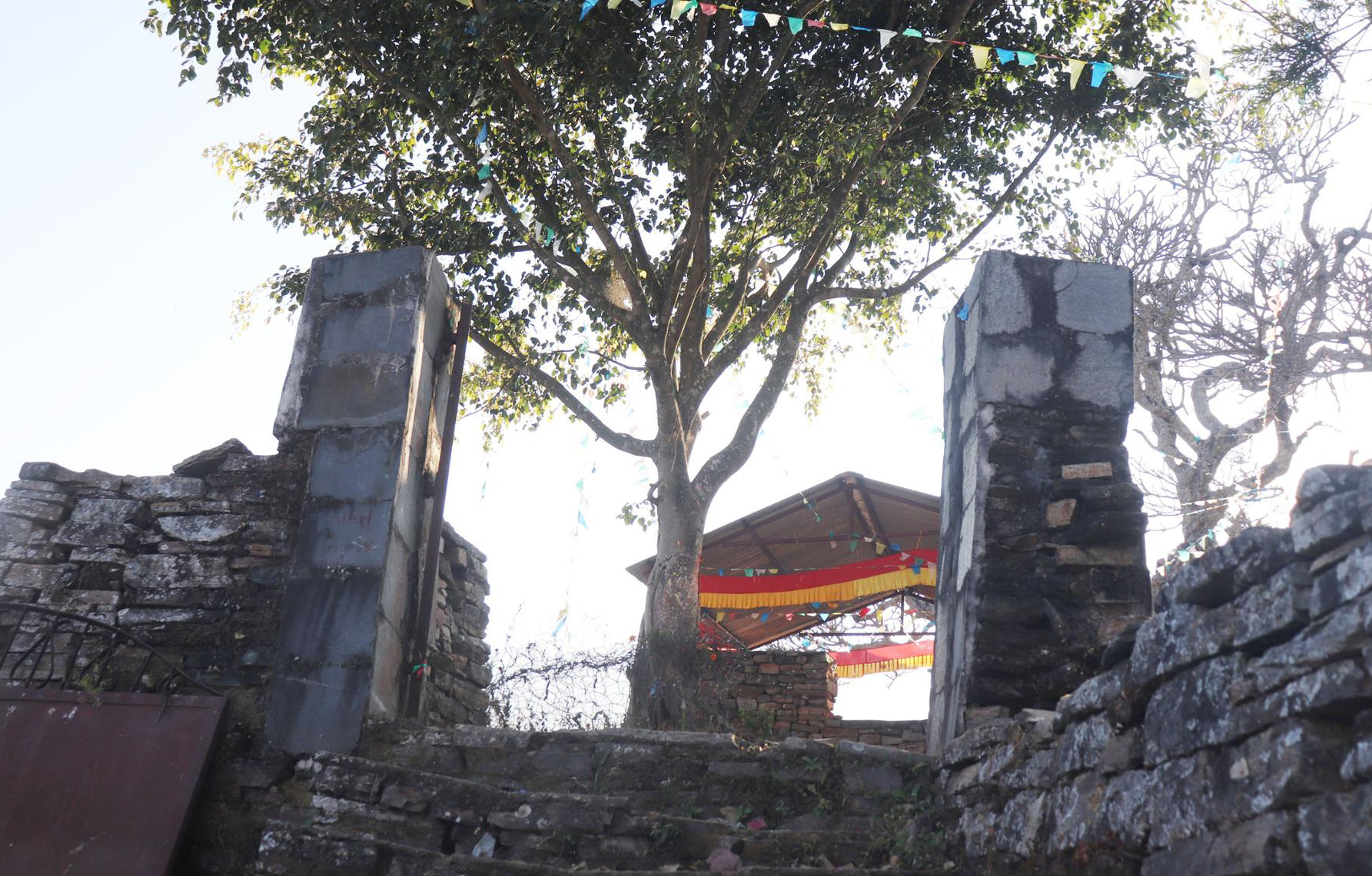 संरक्षणको पखाईमा बेलकोटगढी