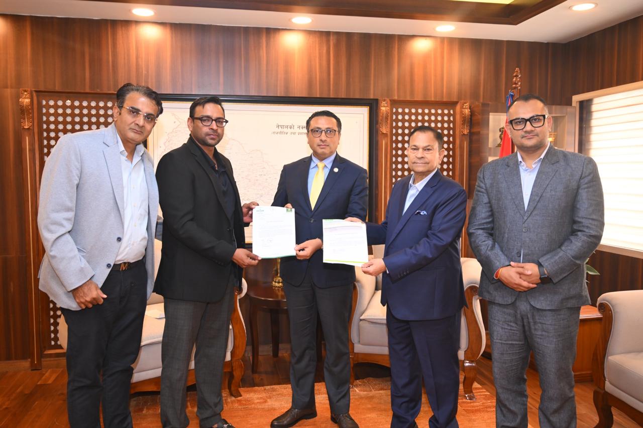 बाढीपीडितको लागि शिवम् सिमेन्टद्वारा ११ हजार बोरा सिमेन्ट र शिवम् होल्डिङस्द्वारा ११ लाख सहयोग घोषणा