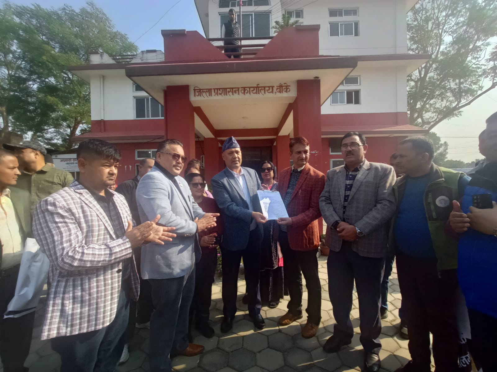 उद्योग वाणिज्य संघले प्रधानमन्त्री, अर्थमन्त्री र गर्भनरलाई बुझाएको ज्ञापनपत्रमा के छ ?