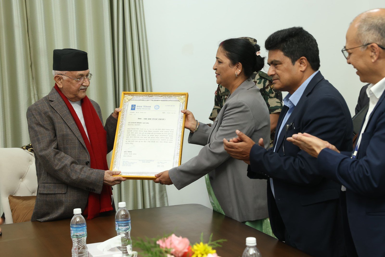 नेपाल टेलिकमद्वारा प्रधानमन्त्री दैवी  प्रकोप उद्धार कोषमा १ करोडभन्दा बढी रकम सहयोग