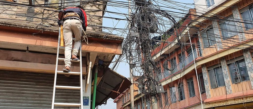 पोखराको बिजुलीका तारलाई अण्डरग्राउण्ड गर्ने योजना
