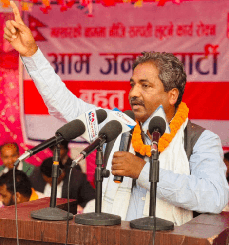 प्रभु साहको प्रधानमन्त्रीलाई प्रश्न- भ्रष्टाचारी र लुटेरालाई संरक्षण गरेर मुलुक कसरी समृद्ध बन्छ?