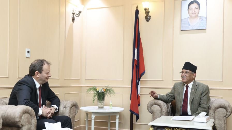 प्रम  ‘प्रचण्ड’-नेपालका लागि फ्रान्सका राजदुत  भेटवार्ता