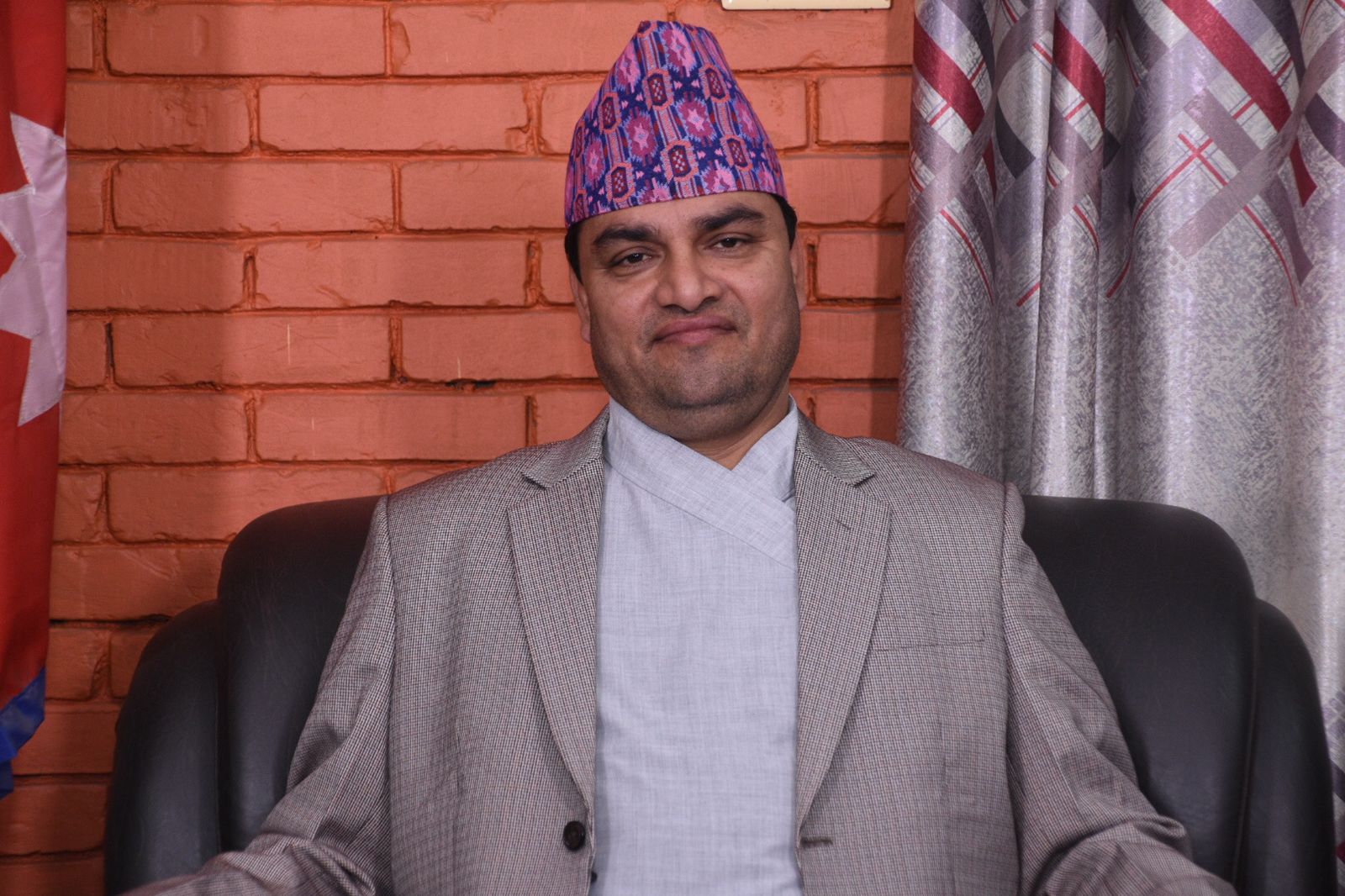 आर्थिक अभावमा बालबालिका क्यान्सरको उपचारबाट वञ्चित हुनुपर्दैन : स्वास्थ्यमन्त्री पौडेल