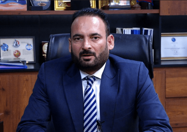 नागरिक उड्डयन प्राधिकरणका महानिर्देशक प्रदीप अधिकारी पक्राउ