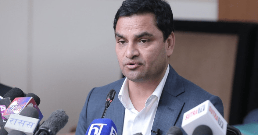 पूर्वघोषणा अनुसार स्वास्थ्य बीमा सुविधा थप वृद्धि गर्न स्वास्थ्यमन्त्री पौडेलको तयारी