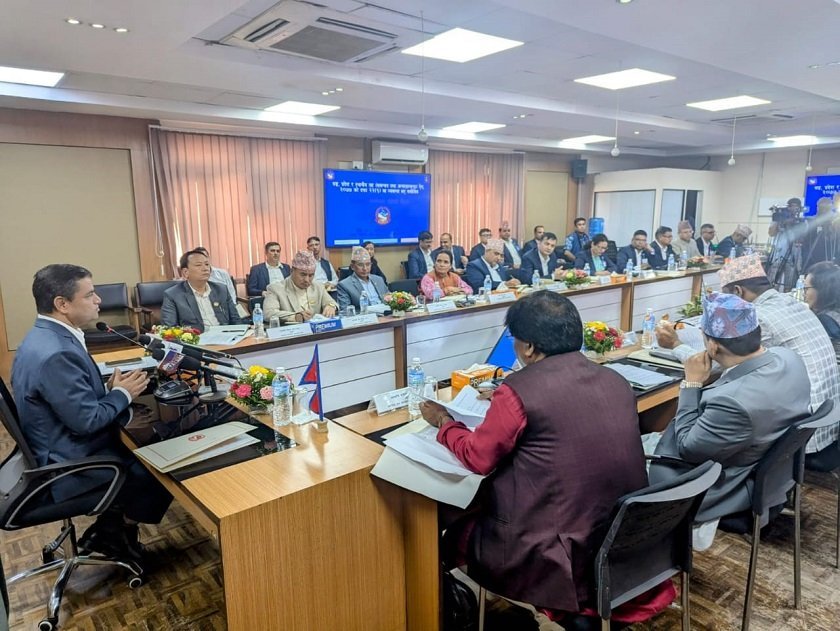 स्वास्थ्यमन्त्रीद्वारा  चिकित्सक सरुवाका लागि दबाब नदिन आग्रह