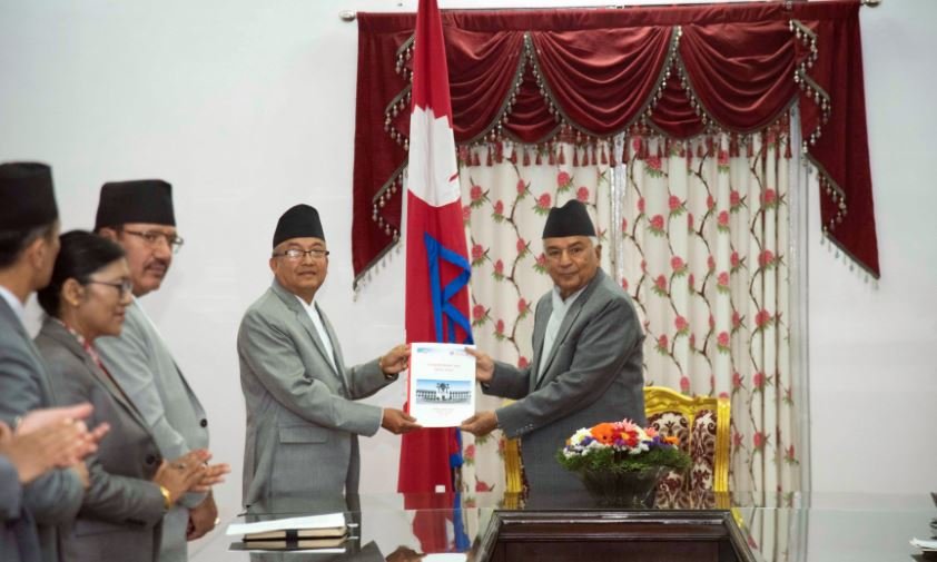 राष्ट्रपति पौडेलसमक्ष प्रतिवेदन पेश
