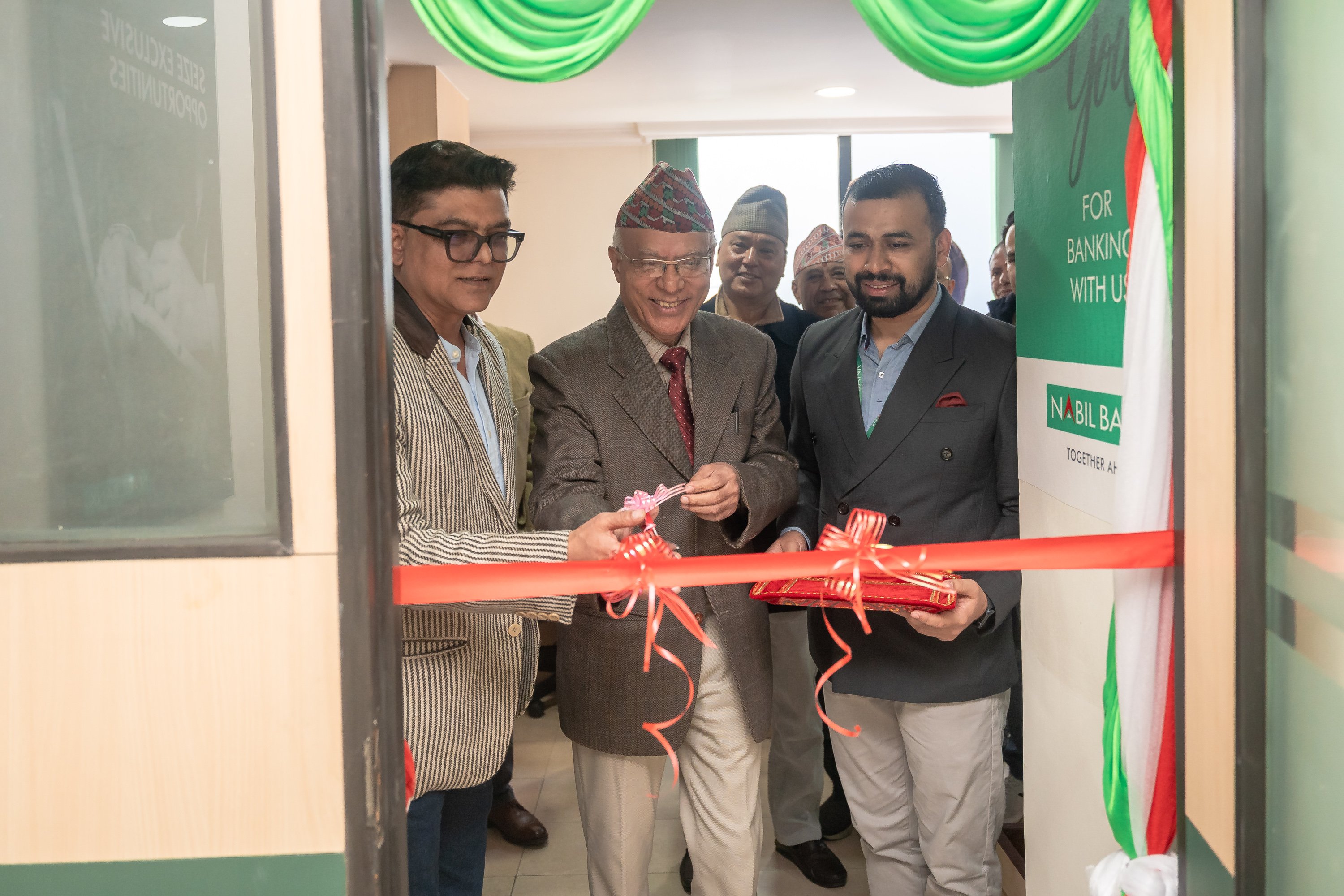 नबिल बैंकको छैटौं प्रायोरिटी बैंकिङ लाउञ्ज पोखरा शाखामा उद्घाटन