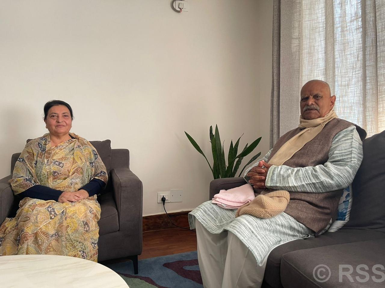 पूर्वराष्ट्रपतिद्वय यादव र भण्डारीबीच भेटवार्ता